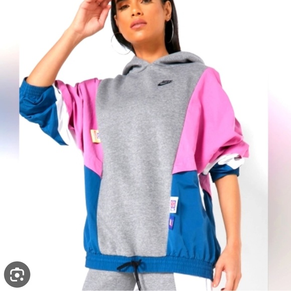 Nike Tops - Nike hoodie windbreaker